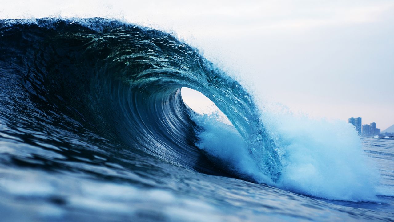 The UK's Best Surf Spots for Intermediate and Advanced Surfers